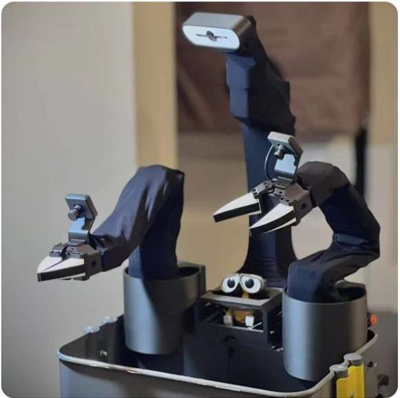 XLeRobot – Dual-arm Mobile Household Robot Kit